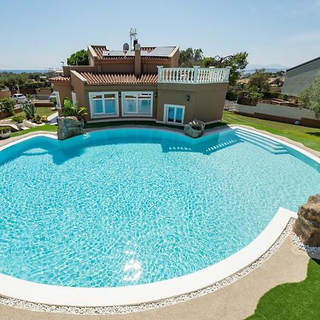 Villa Leon With Private Pool Quartu SantʼElena Buitenkant foto