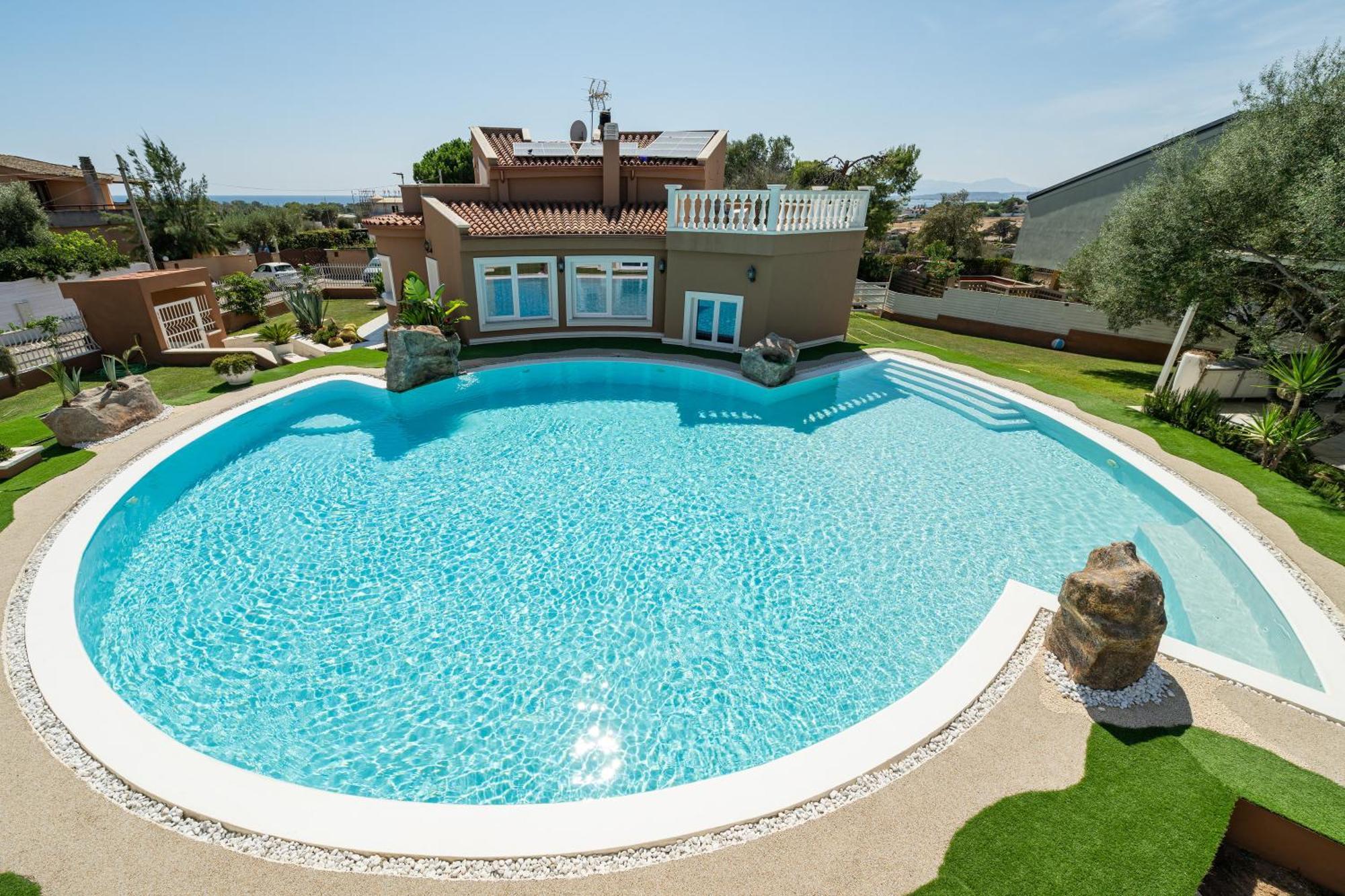 Villa Leon With Private Pool Quartu SantʼElena Buitenkant foto